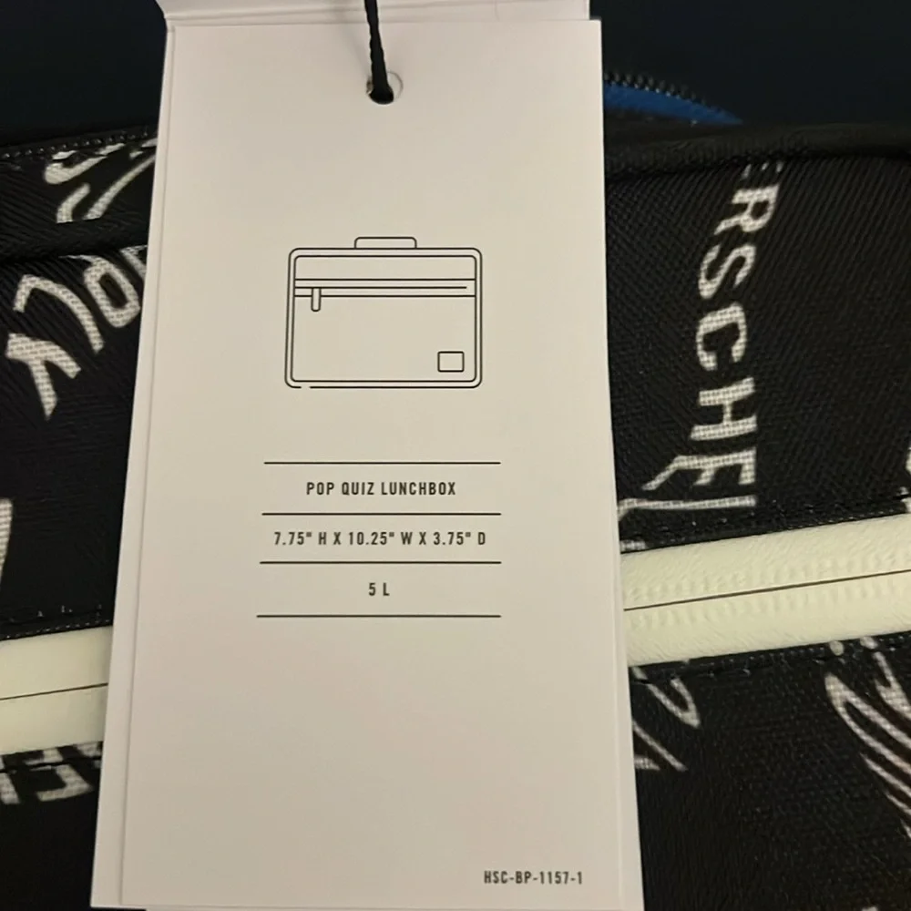 Herschel Kids Pop Quiz Lunch Box warp/black. NWT